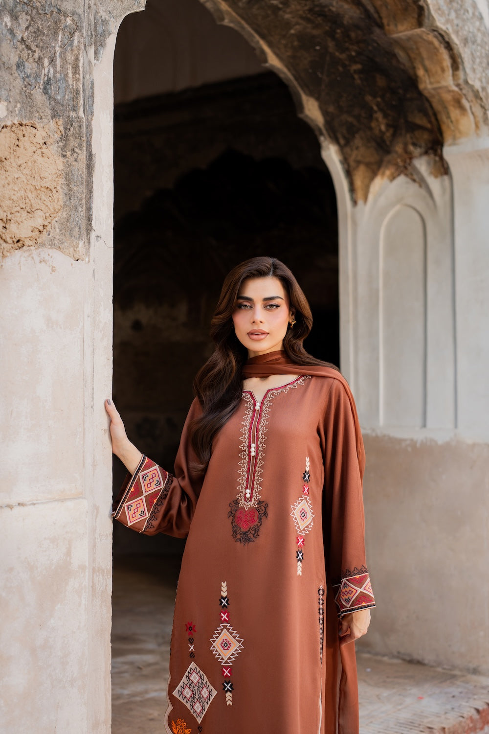 Eshaal | Ready to Ship