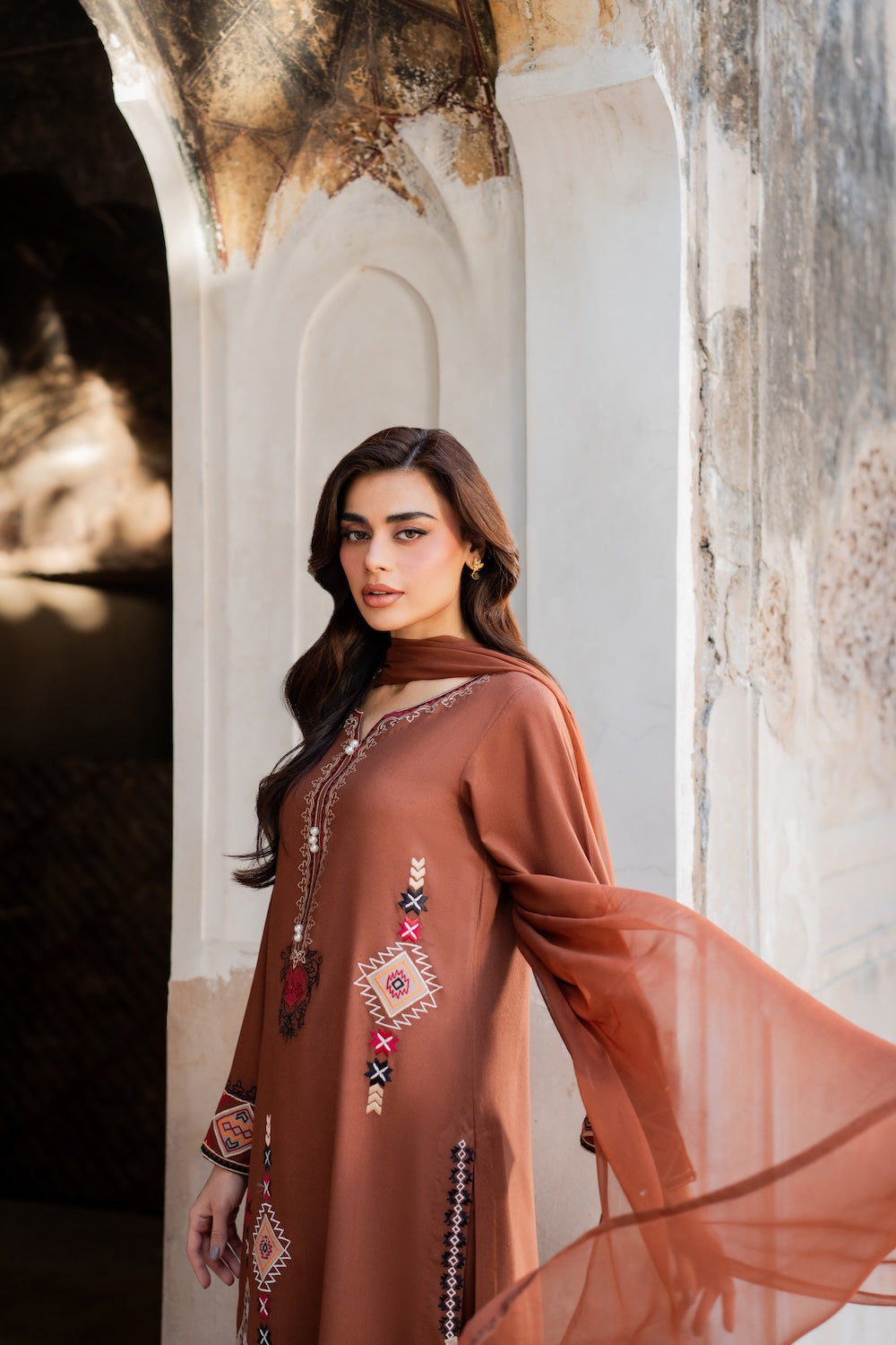 Eshaal | Ready to Ship