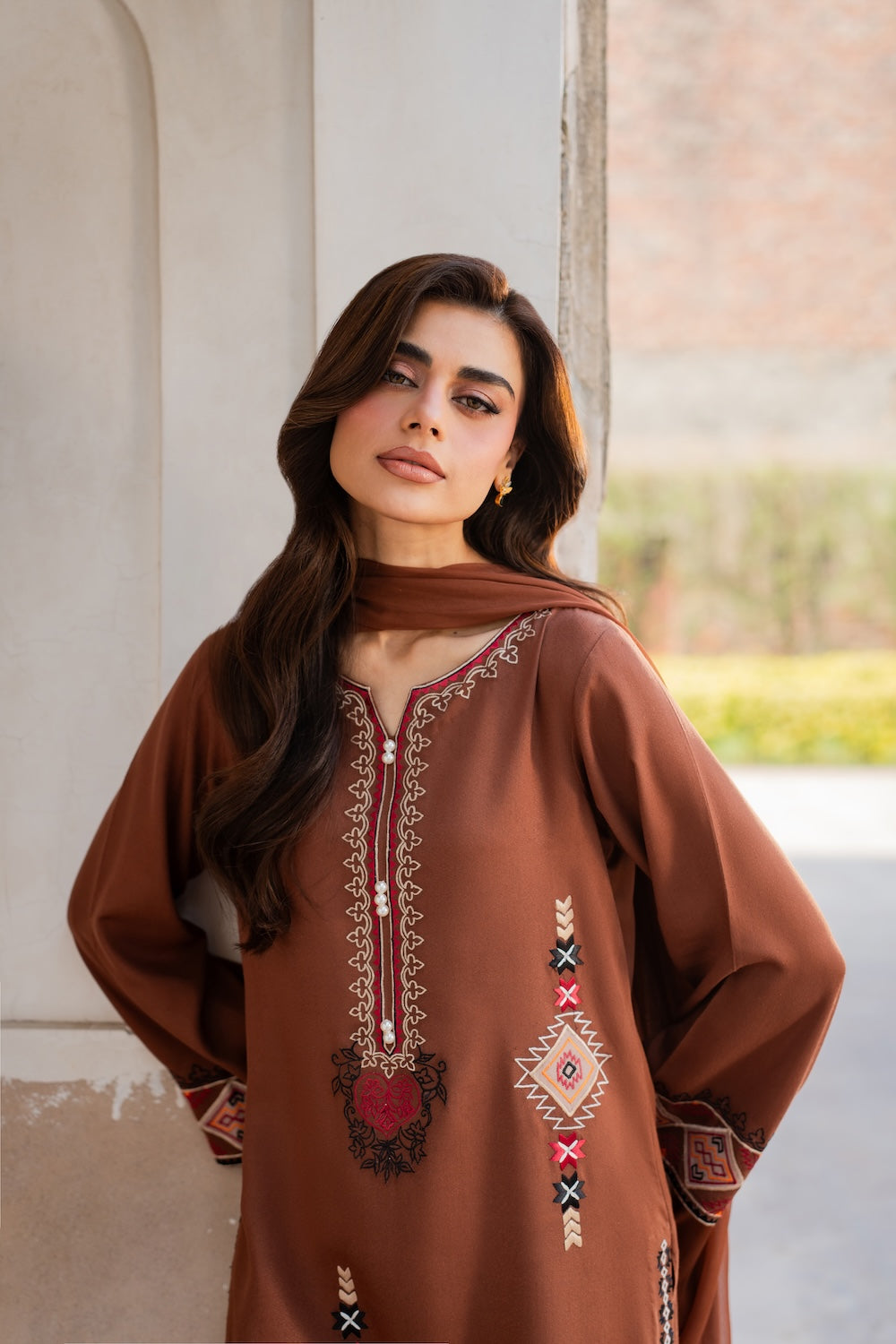 Eshaal | Ready to Ship
