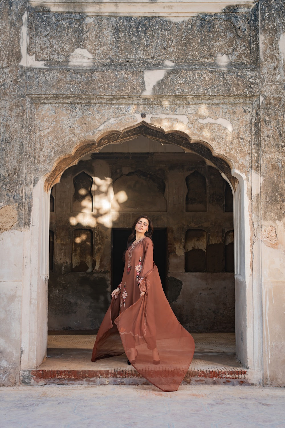 Eshaal | Ready to Ship
