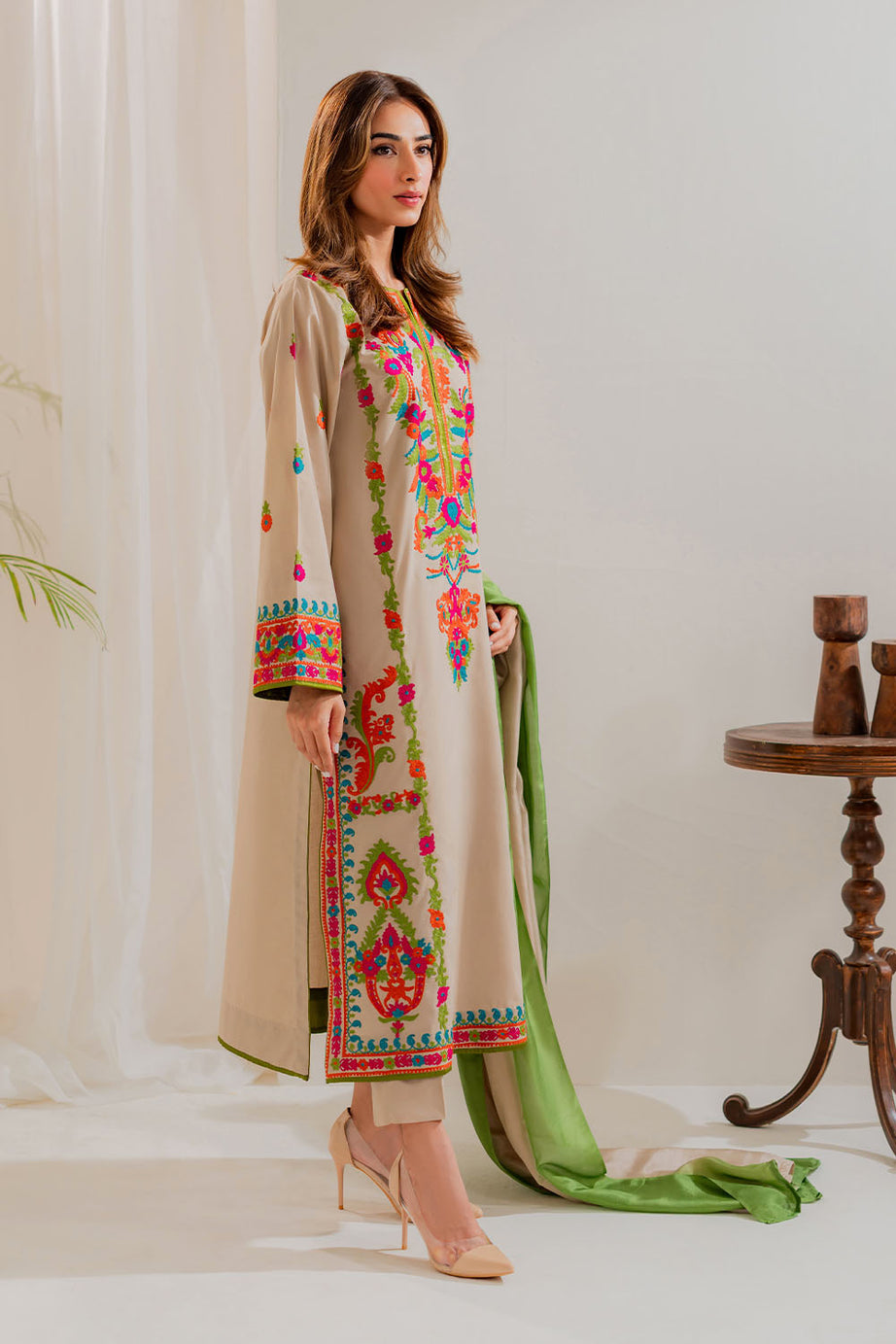 Nisha | Instant Delivery