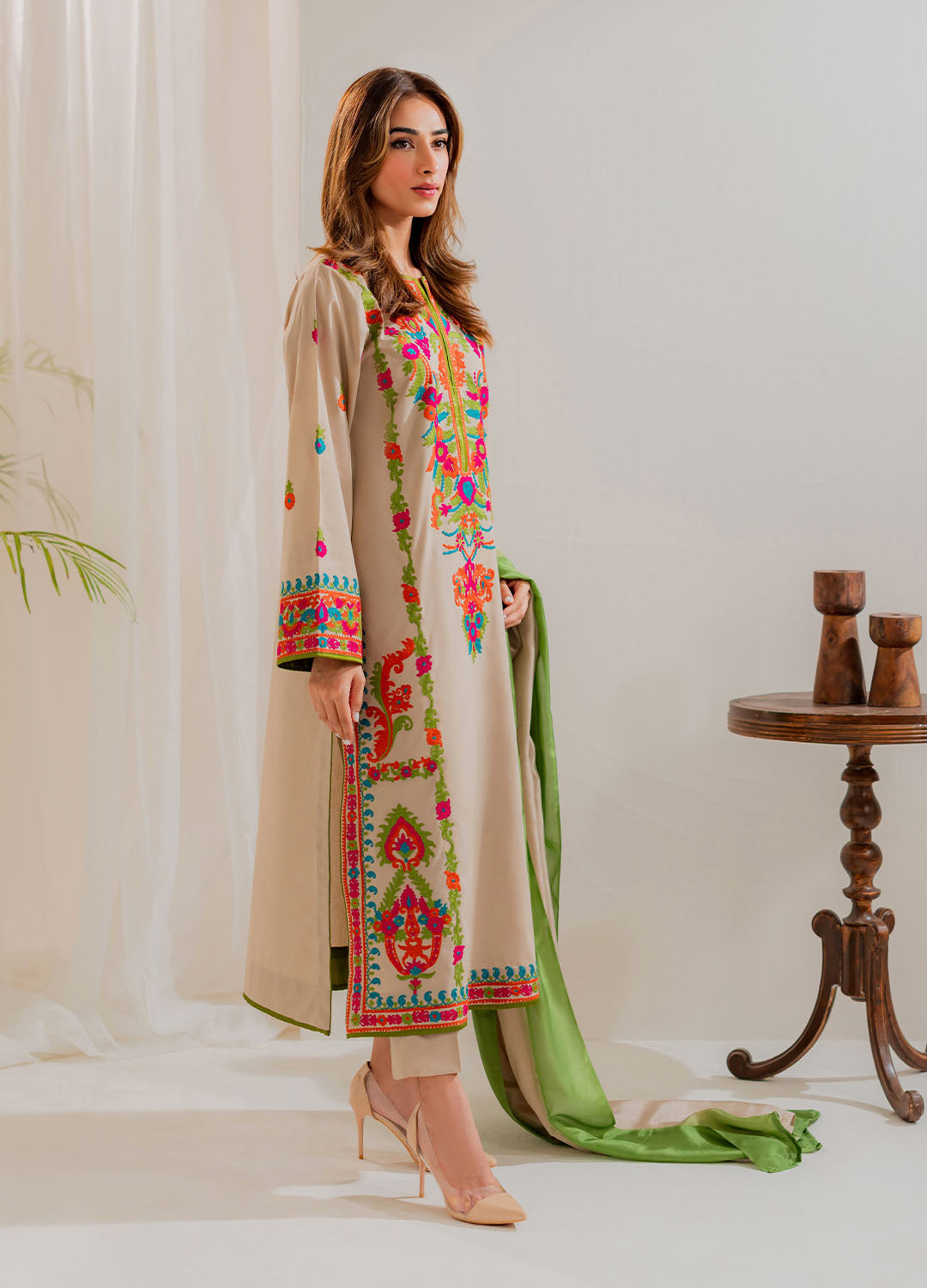 Nisha | Instant Delivery