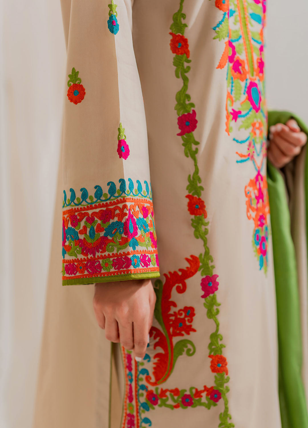 Nisha | Instant Delivery