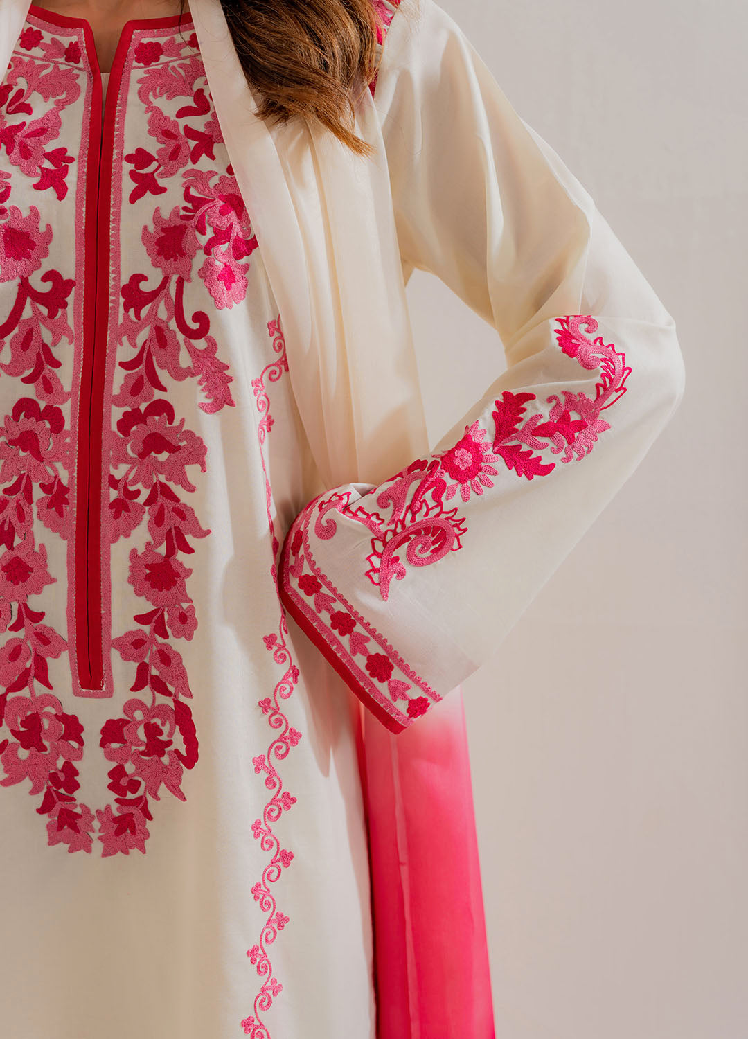 Selina | Instant Delivery