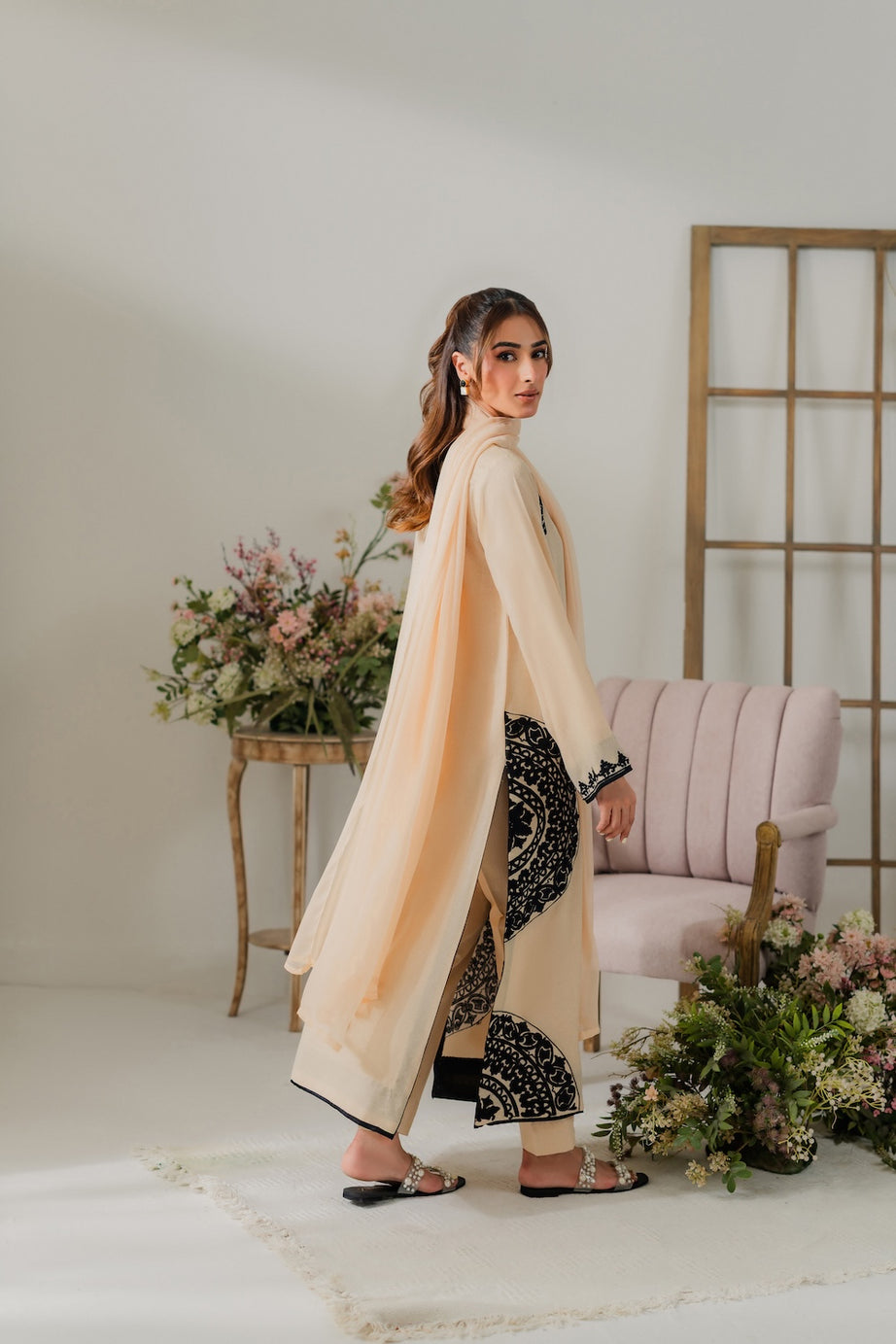 Seemi | Instant Delivery